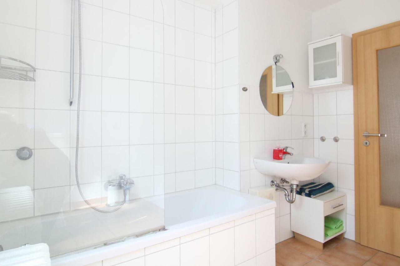 Apartmondo Ferienwohnungen ヴッパータール エクステリア 写真